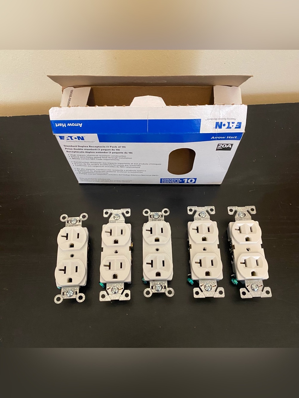 5 Pack Eaton 20 Amp 125 Volt White Duplex Outlet Receptacles